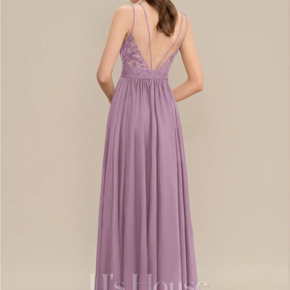 Elegant Lavender Evening Gown - Picture 3 of 6
